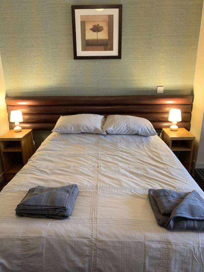 Malvern Wells Railway Inn מראה חיצוני תמונה