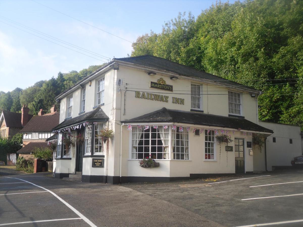 Malvern Wells Railway Inn מראה חיצוני תמונה